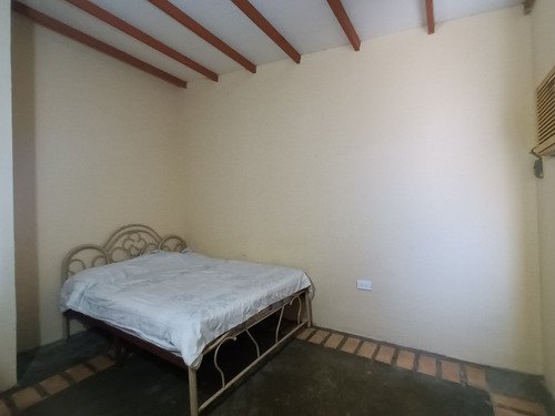 Casa En Urb. El Prado, Guacara Yc.