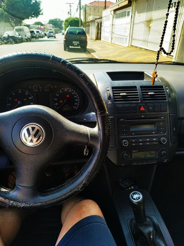 Imagem 2 de 8 de Volkswagen Polo 2008 1.6 Sportline Total Flex 5p