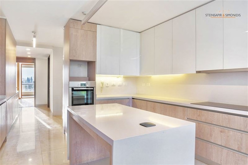 Imagen 8 de 15 de Nuevo I Penthouse I Azotea I 4d 5b I 3e I Charles Hamilton