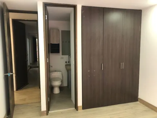 Apartamento En Venta En La Carolina. Cod V16013