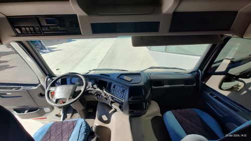 Volvo Fm370 6x2 Modelo 2012