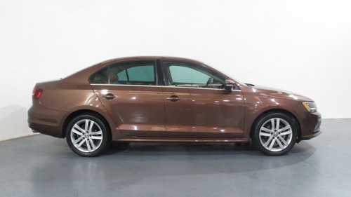 Imagen 6 de 15 de Volkswagen Jetta Sportline Mt 2016