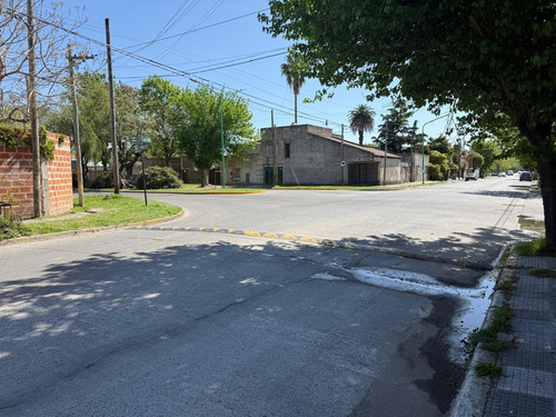 50 Entre 124 Y 125 El Dique, Ensenada - Casa De2 Dormitorios A Reciclar En Venta -