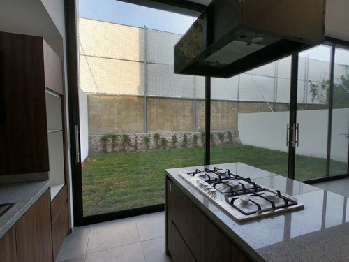 Imagen 4 de 14 de Se Vende Preciosa Casa En Colinas De Juriquilla, Doble Altur