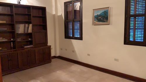 Imagen 6 de 21 de Casa En Venta Amoblada En La Exclusiva Urbanización Palmarito (el Castaño) Andrews Rivero 04124959888