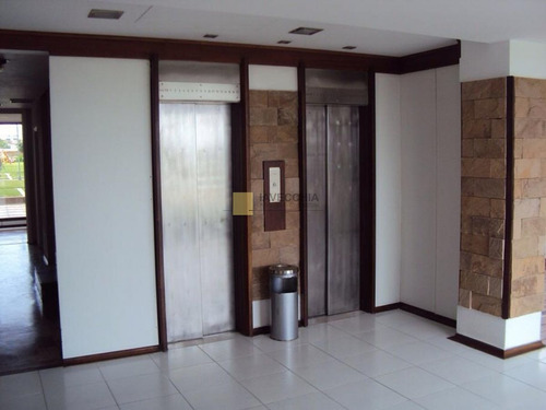 Imagen 13 de 19 de Alquiler De Apartamento De 3 Dormitorios En Playa Brava Frente Al Mar
