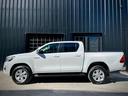 Toyota Hilux Pick-Up 2.8 Cd Srv 177cv 4x2 At
