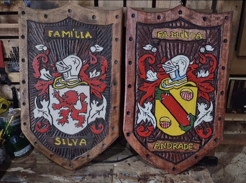 Brasao De Famílias Em Madeira Sob Encomenda 2 Unidades Outros