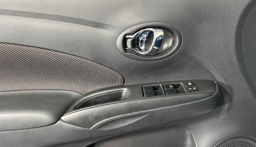 Imagen 8 de 15 de 117830 - Nissan Versa 2017 Con Garantía