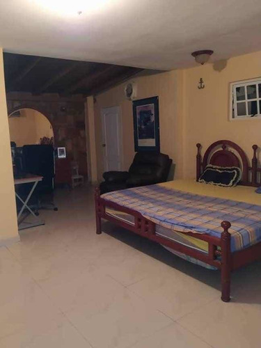 Imagen 2 de 6 de Casa En Venta En Venta En Araguama Country Maracay