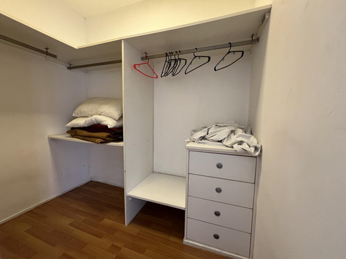 Loft De Dos Ambientes A Metros De Belgrano R Con Cochera.