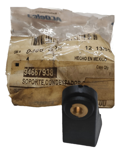 Soporte Condensador Aire Ac. Chevy 2005 2006 2007 (Usado)
