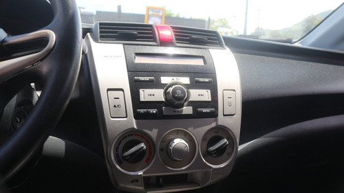 Honda City City LX 1.5 16V (flex)