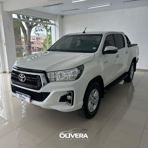 Toyota Hilux Hilux srv d/c 4x2