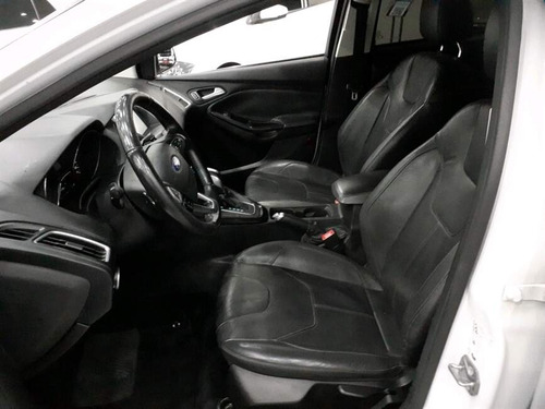 Ford Focus 2.0 TITANIUM FASTBACK 16V FLEX 4P POWERSHIFT