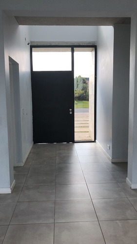 Imagen 17 de 30 de Casa En Venta En San Gabriel, Villanueva, Tigre