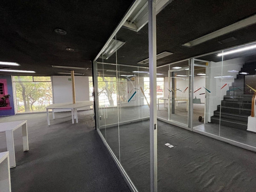 Renta Oficinas Local Call Center En Piso 1 Y 2, Total 346 M Lago Rodolfo Granada