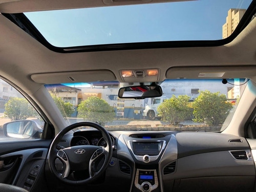 Hyundai Elantra 1.8 Gls 16v 2012