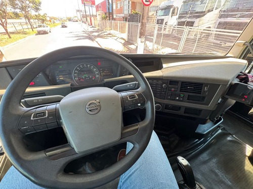 Volvo Fh 460 6x2 T.a - Automático