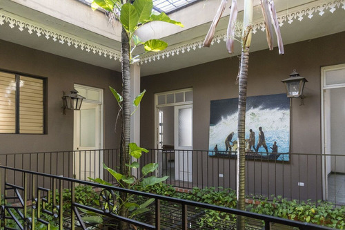 Casa - Boutique En Venta En La Zona Colonial De 8 Habitaciones