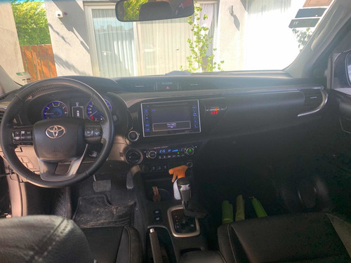 Toyota Hilux 2.8 Cd Srx 177cv 4x4 At 2016