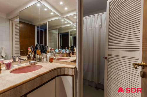 Piso En Venta . 3 Dormitorios En Segui 3800 Y Lafinur , Impecable