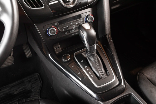Imagen 14 de 16 de Ford Focus 4p 2.0l N At Titanium Fer