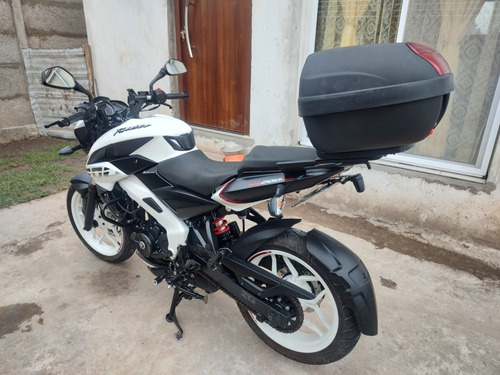 Bajaj  Rauser Ns 200 Fi