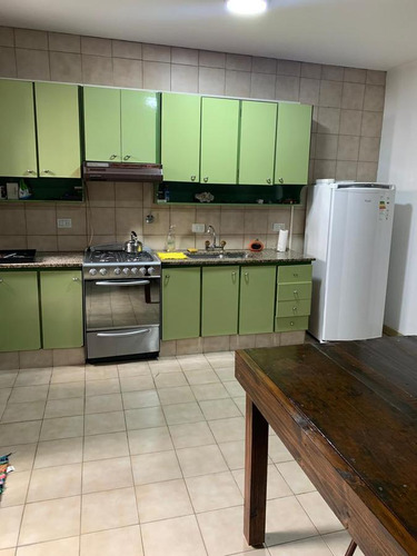 Venta De Chalet 5 Amb. S/lote 6.77x20m² En Caballito - Muy Buen Estado Y Ubicación