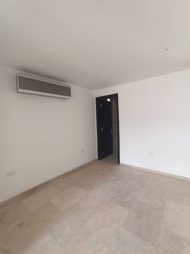 Excelente Townhouse En Terrazas Del Country Res Mikonos