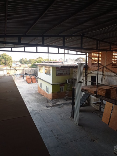 Venta De Galpón Comercial  En Av Ppal Lisandro Alvarado 09-08