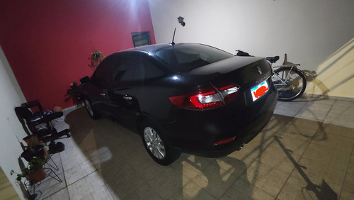 Renault Fluence 2.0 Dynamique X-tronic Hi-flex 4p