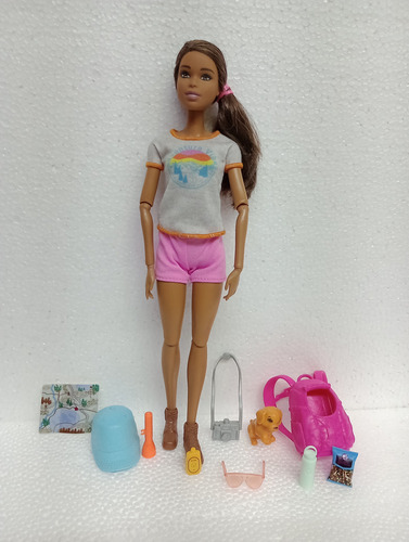 Barbie Viajera Senderismo Paseo Completa Sin Caja (Usado)