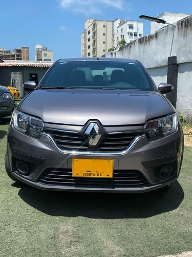 Renault Logan 1.6 Expression / Life +