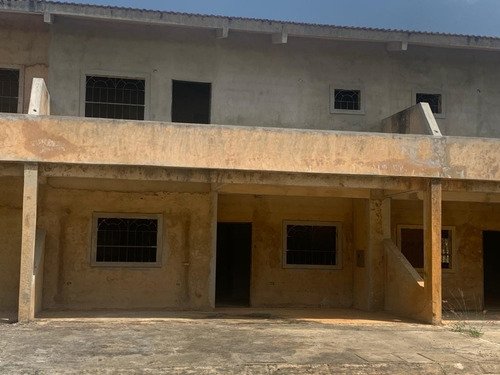 Imagen 6 de 6 de Town House En Maturin