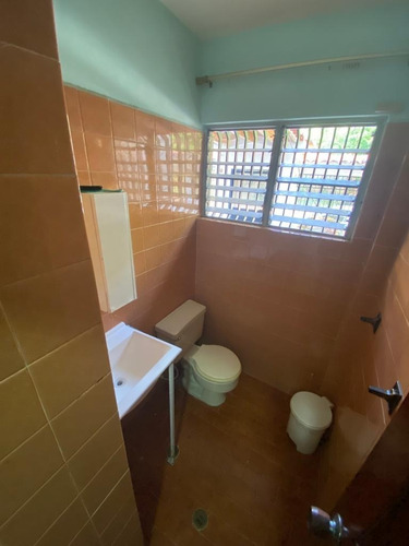 Imagen 2 de 22 de Adriana Atienzo Vende Casa En Urb. Trigal Norte (foc-1330)