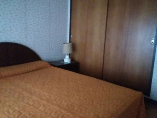 Imagen 4 de 8 de Departamento 2 Ambientes Y Medio Zona Plaza Colón Con Balcón