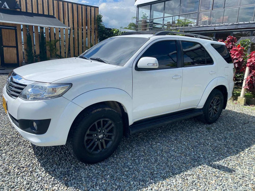 Toyota Fortuner 2014 2.7l 4x2