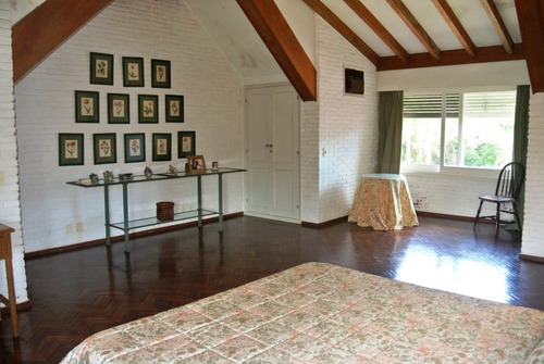 Casa En Venta / 5 Dorm / Punta Del Este / Golf / At2 6380
