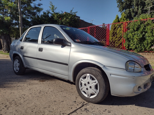 Imagen 1 de 8 de Chevrolet Corsa 2006 1.6 Super Pack