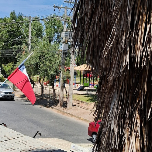 Casa Tres Pisos En Avenida Principal Ciudad Satélite - Maipú