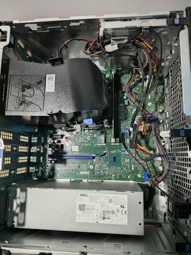 Cpu Dell Optiplex 3080 Intel Core I5 10th Gen 8gb Sin Disco (Usado)