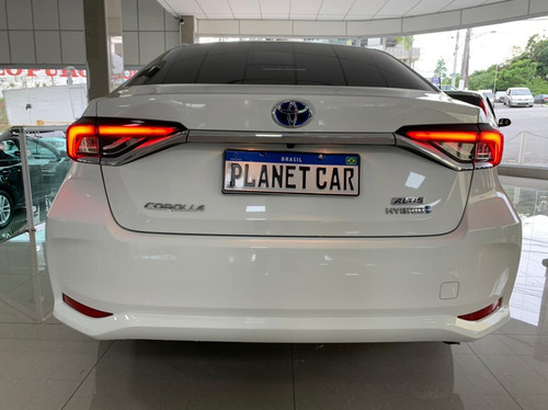 Imagem 6 de 13 de Toyota Corolla 1.8 Altis Premium Hybrid Flex Aut. 4p Hibrido