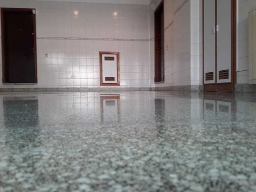 Imagen 2 de 10 de Pulido En Pisos De Hormigón - Mosaico - Granito