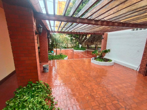 Imagen 14 de 17 de Arriendo Hermosa Casa Sector Prado