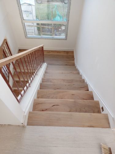 Imagen 5 de 5 de Revestimiento De Escalera De Madera