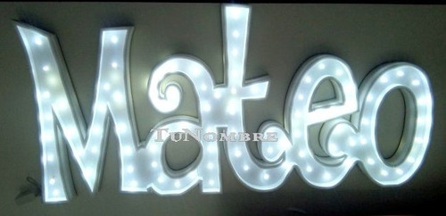 Imagen 4 de 10 de Nombres Iluminados 6 Letras 35 Cm Polyfan Tu Nombre Importa