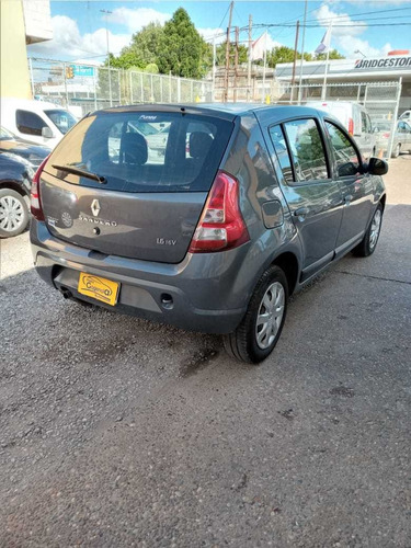 Renault Sandero 1.6 Confort 2011