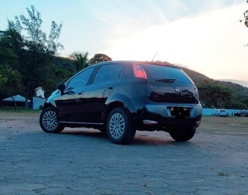 Fiat Punto 2013 1.6 16v Essence Flex Dualogic 5p