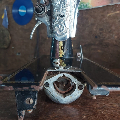 Máquina Costura Crosley Antiga Travada Decorativa Ou Peças